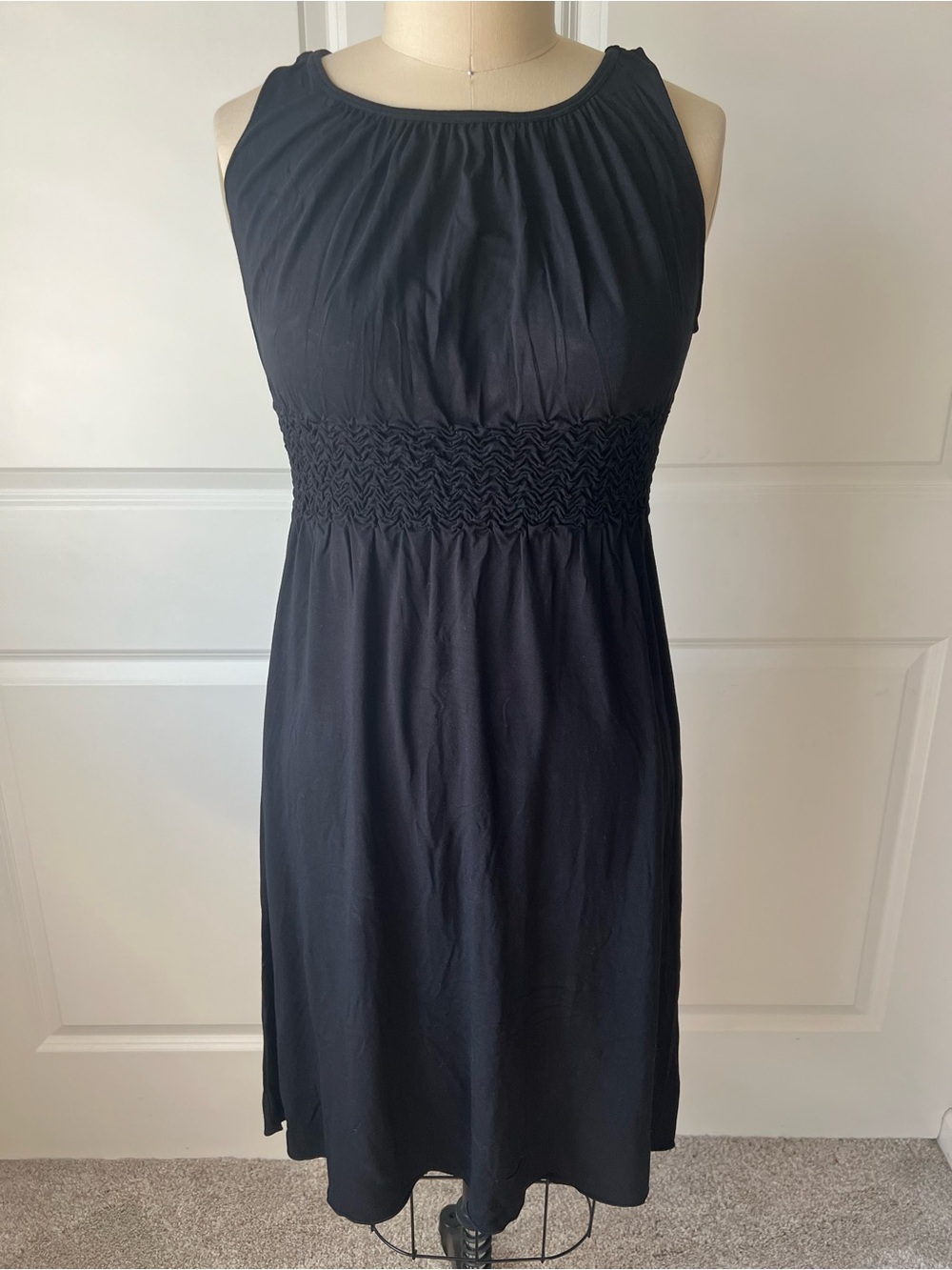 Max Studio Black Sleeveless Smocked-Waist Dress